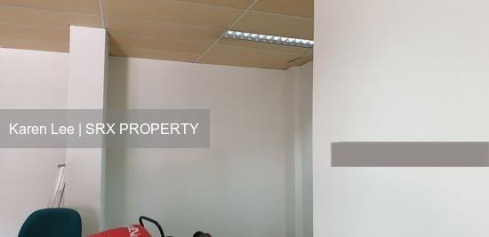 Waterloo Centre (D7), Office #217740571